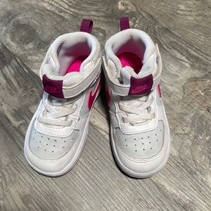 Girls toddler Nike shoes